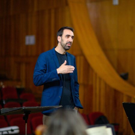 Photo from the masterclass sessions with conductor Gaddiel Dombrowner