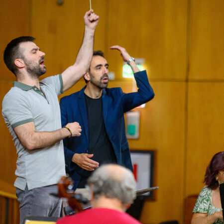 Photo from the masterclass sessions with conductor Gaddiel Dombrowner